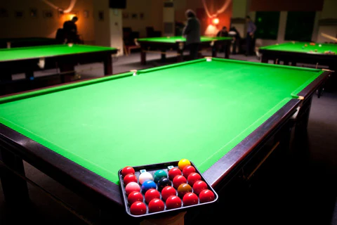 Snooker Hall & Snooker Table